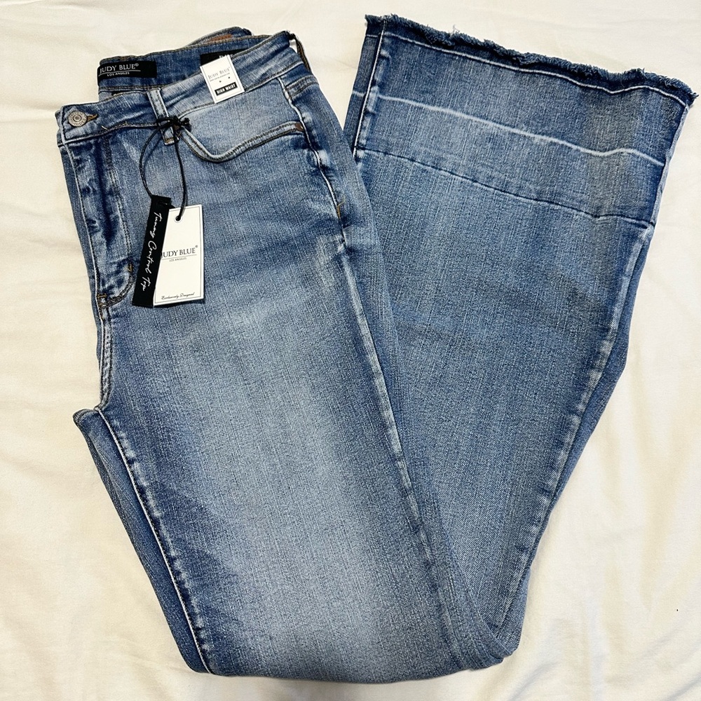 Judy Blue women’s high rise tummy control flare jeans